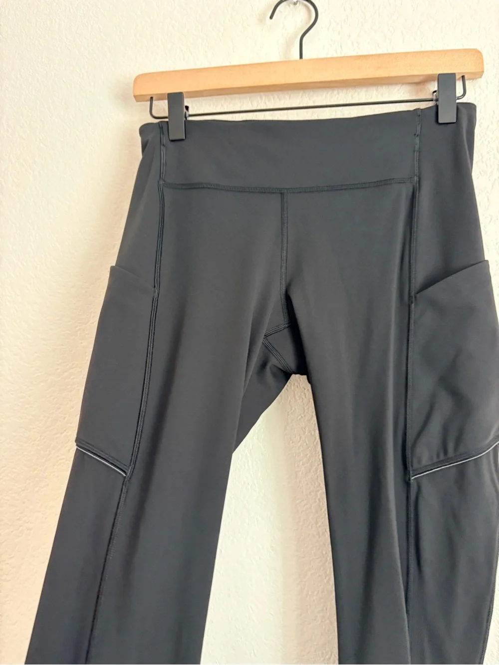 Lululemon Speed Up Tight Leggings in Black